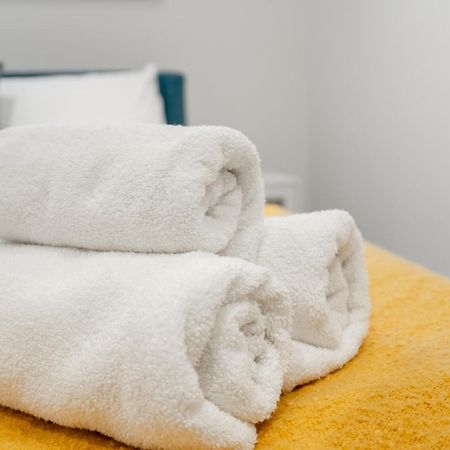 Beautiful Flat Near Central London - Entire Flat - Equipped Kitchen - Private Bathroom المظهر الخارجي الصورة