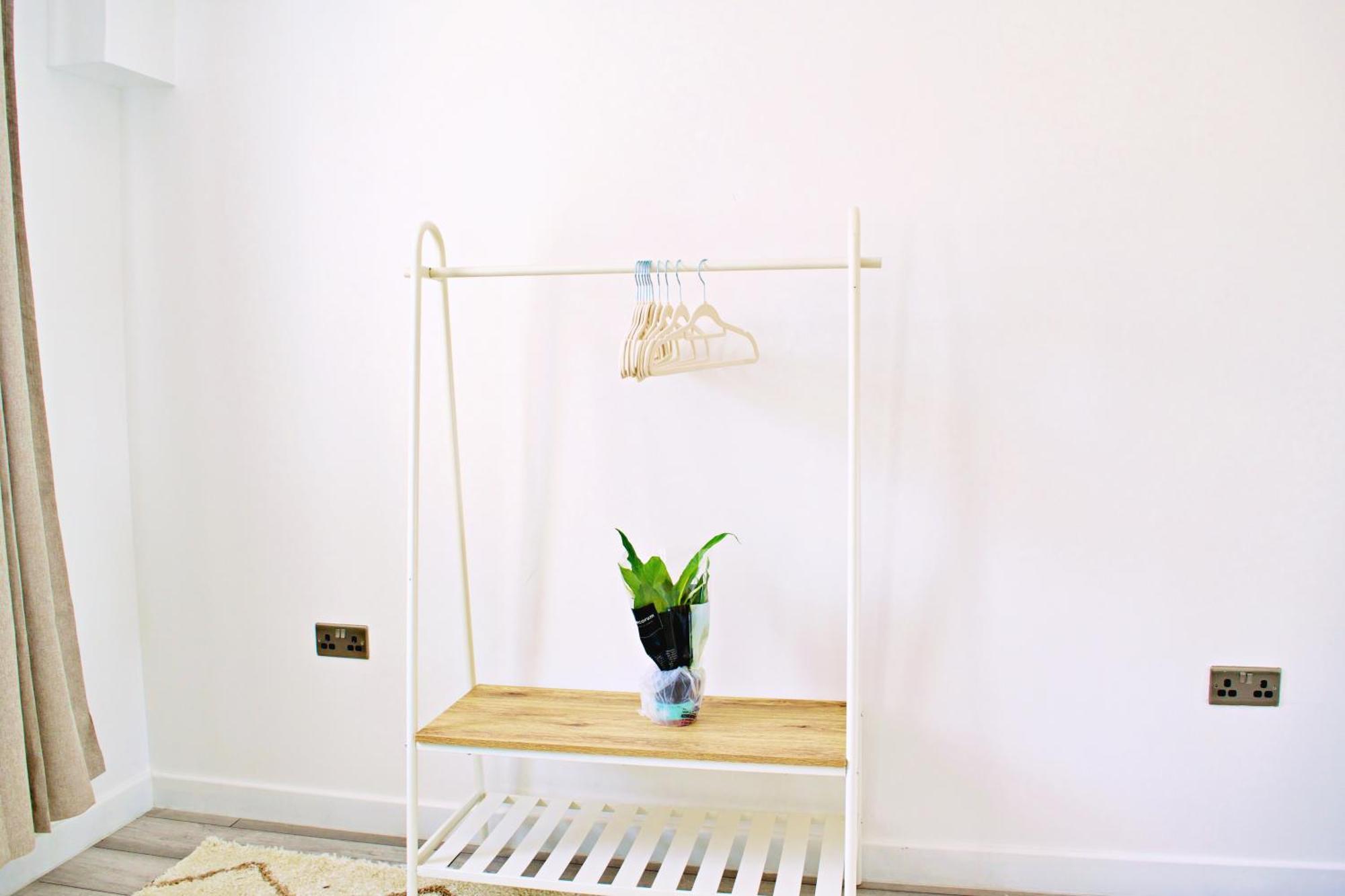 Beautiful Flat Near Central London - Entire Flat - Equipped Kitchen - Private Bathroom المظهر الخارجي الصورة