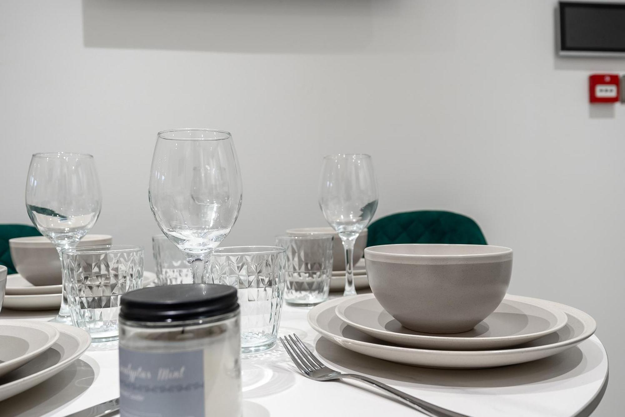 Beautiful Flat Near Central London - Entire Flat - Equipped Kitchen - Private Bathroom المظهر الخارجي الصورة