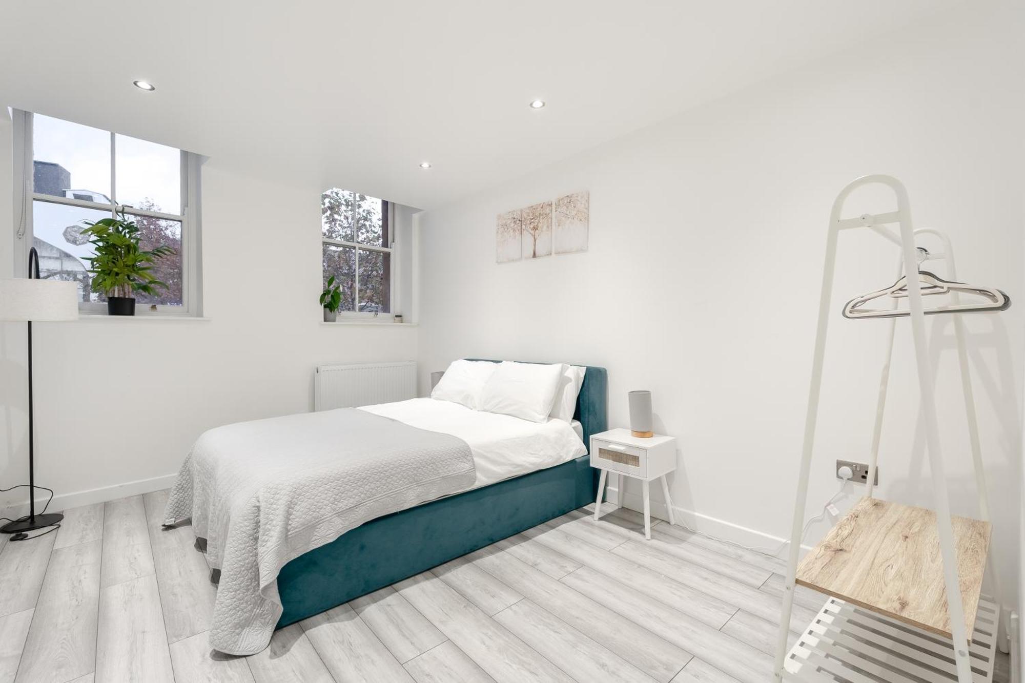 Beautiful Flat Near Central London - Entire Flat - Equipped Kitchen - Private Bathroom المظهر الخارجي الصورة