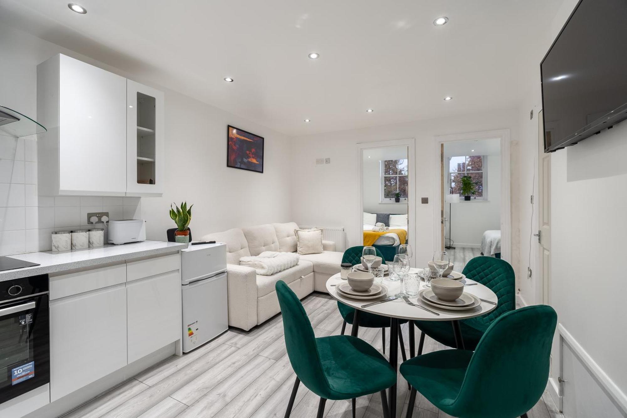 Beautiful Flat Near Central London - Entire Flat - Equipped Kitchen - Private Bathroom المظهر الخارجي الصورة